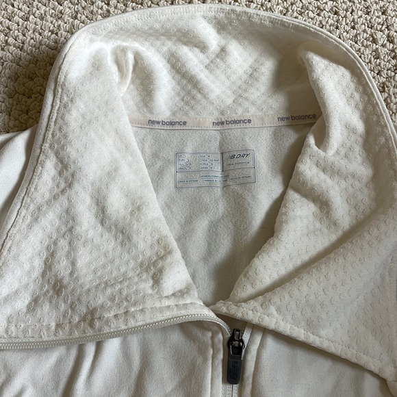 New balance jacket - Picture 7 of 10